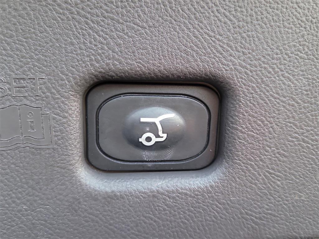 used 2022 Lincoln Nautilus car, priced at $28,500