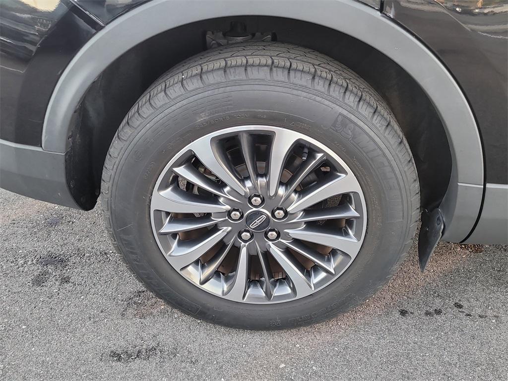 used 2022 Lincoln Nautilus car, priced at $28,500