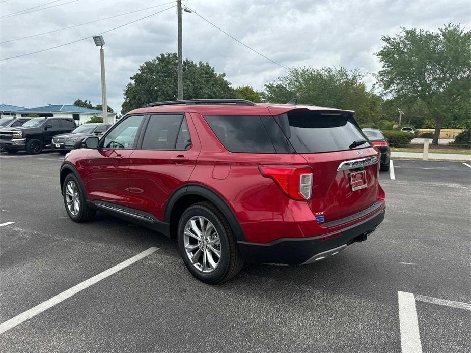 new 2024 Ford Explorer car, priced at $40,977