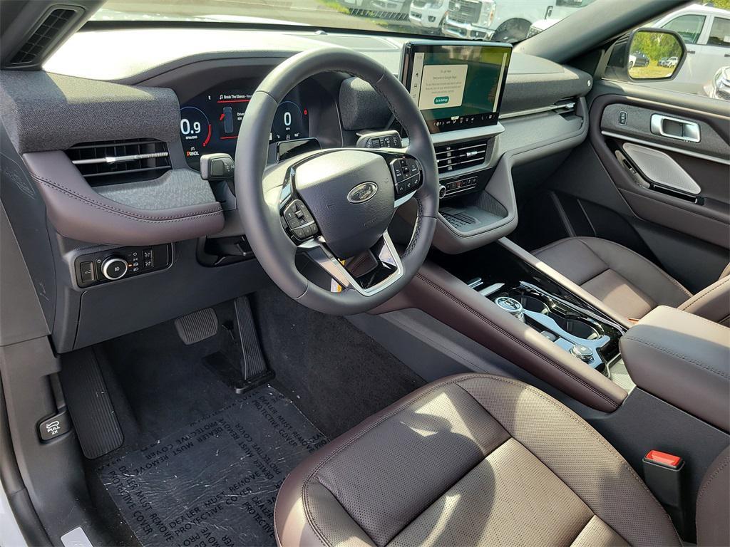 new 2025 Ford Explorer car, priced at $48,750