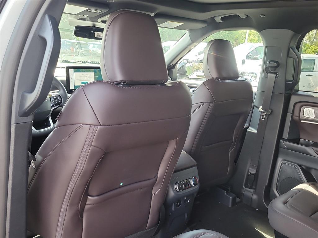 new 2025 Ford Explorer car, priced at $48,750