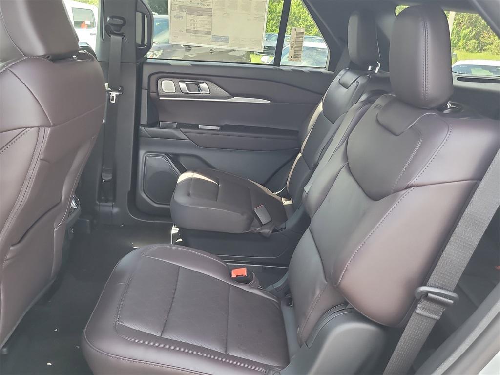 new 2025 Ford Explorer car, priced at $48,750