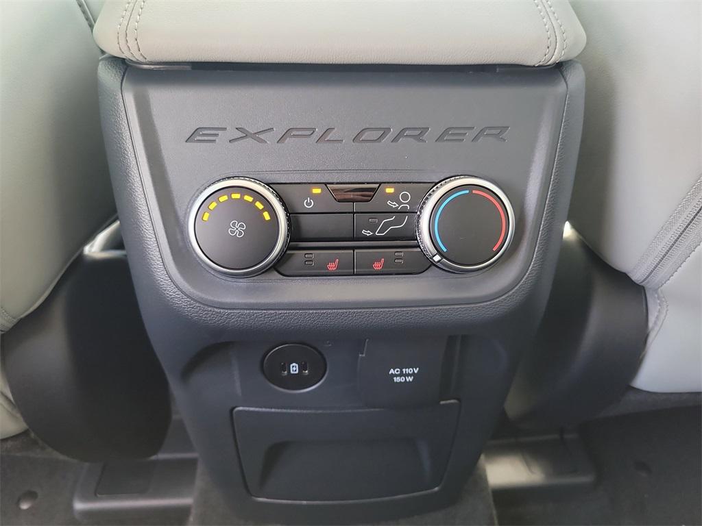 new 2025 Ford Explorer car, priced at $51,911