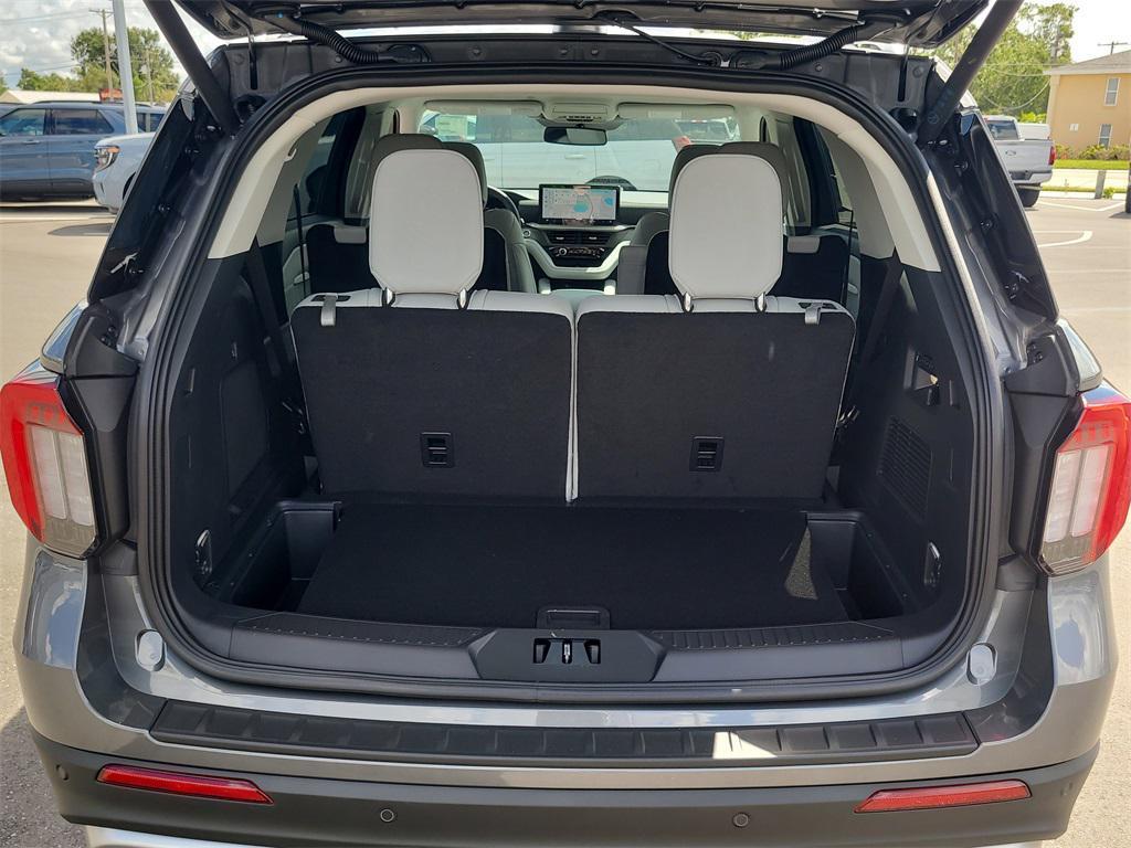 new 2025 Ford Explorer car, priced at $51,911