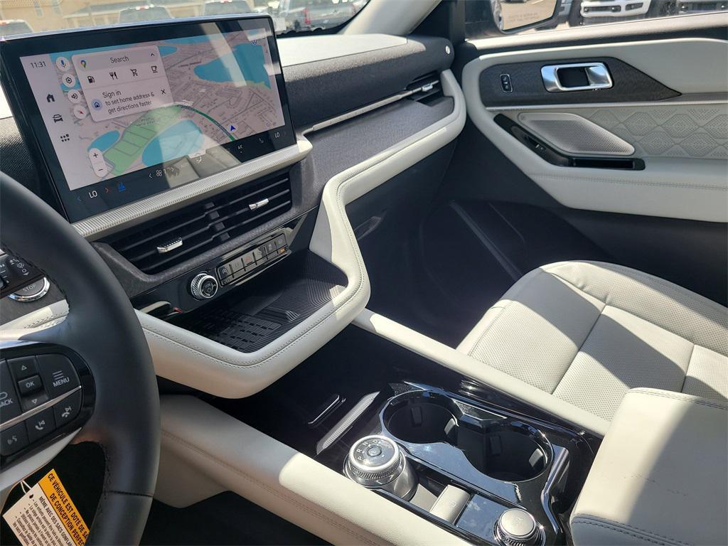 new 2025 Ford Explorer car, priced at $51,911
