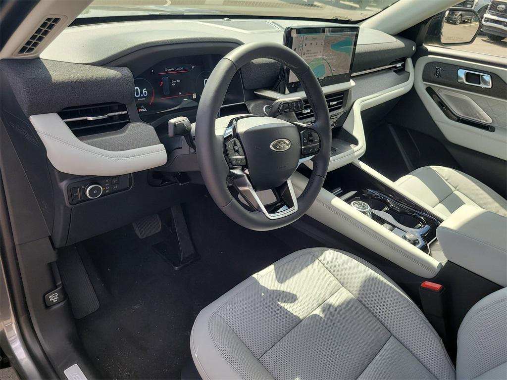 new 2025 Ford Explorer car, priced at $51,911