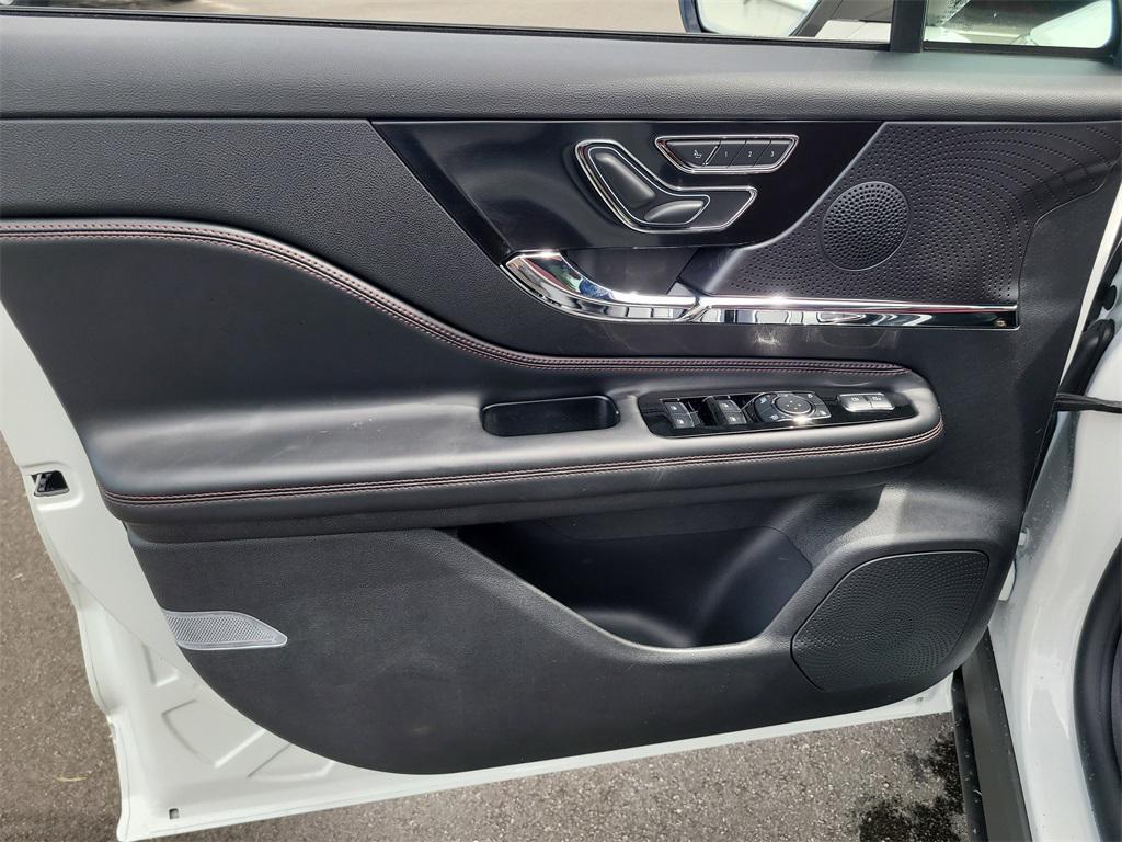 new 2025 Lincoln Corsair car, priced at $49,574