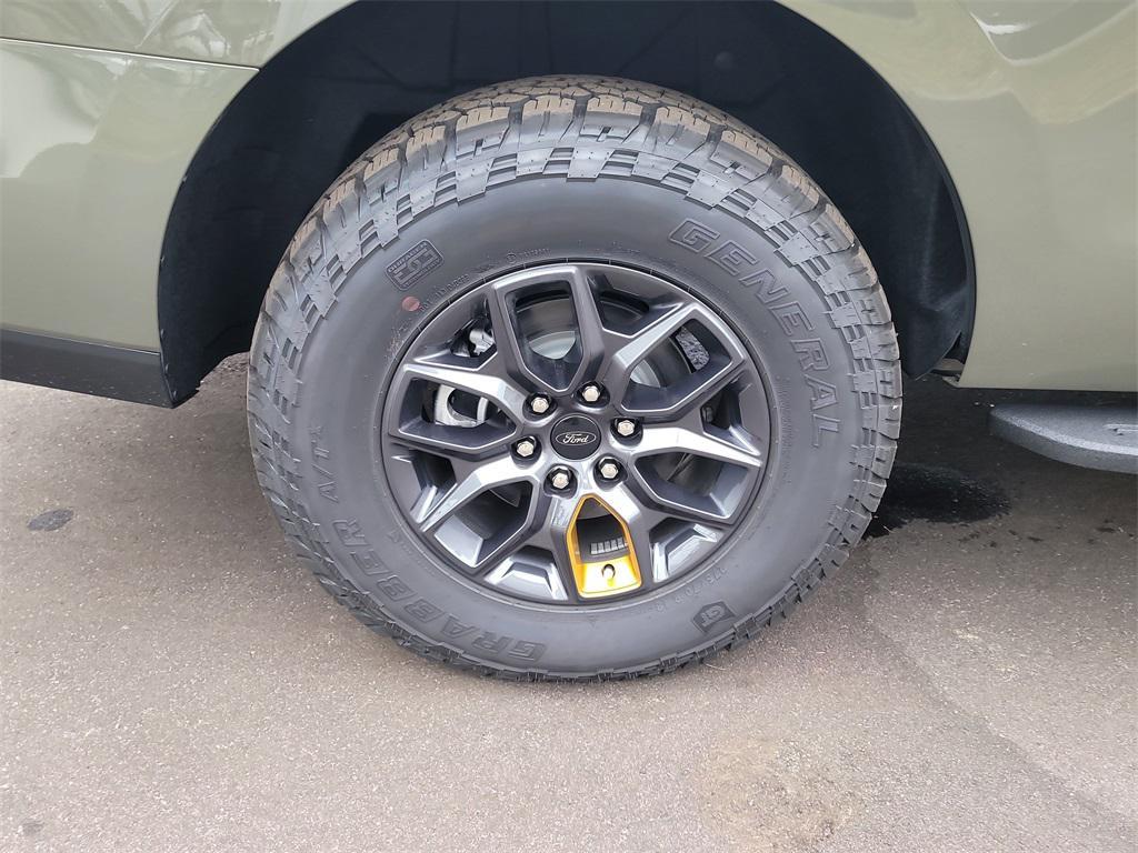 new 2025 Ford Expedition car, priced at $77,685