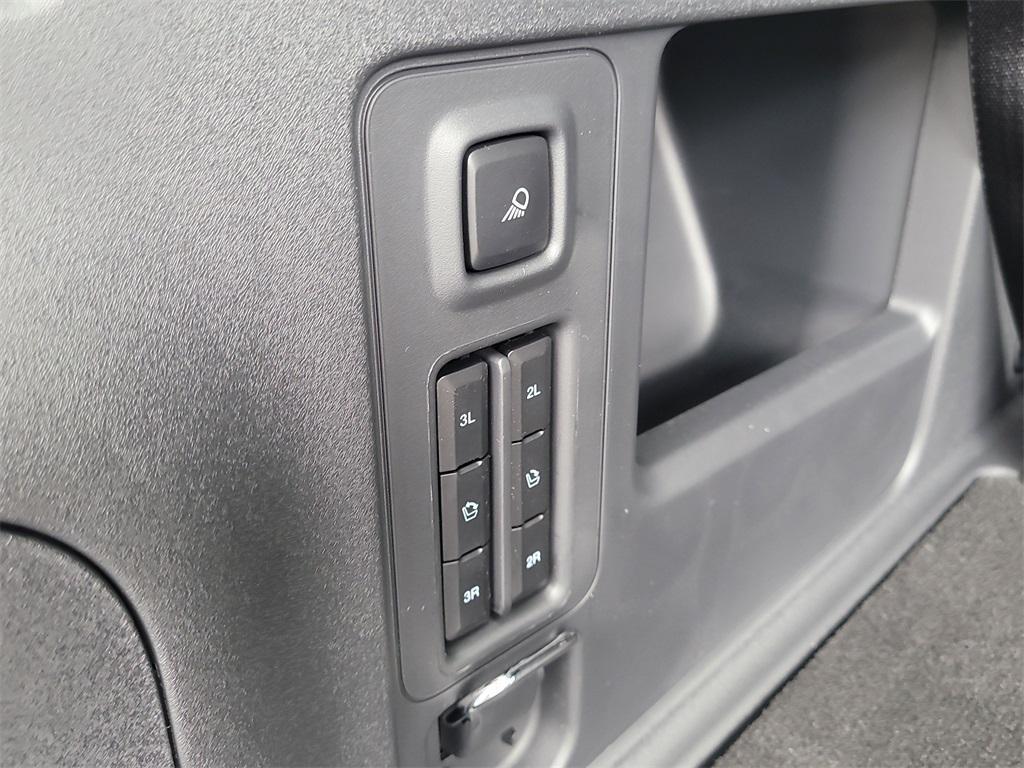 new 2025 Ford Expedition car, priced at $77,685