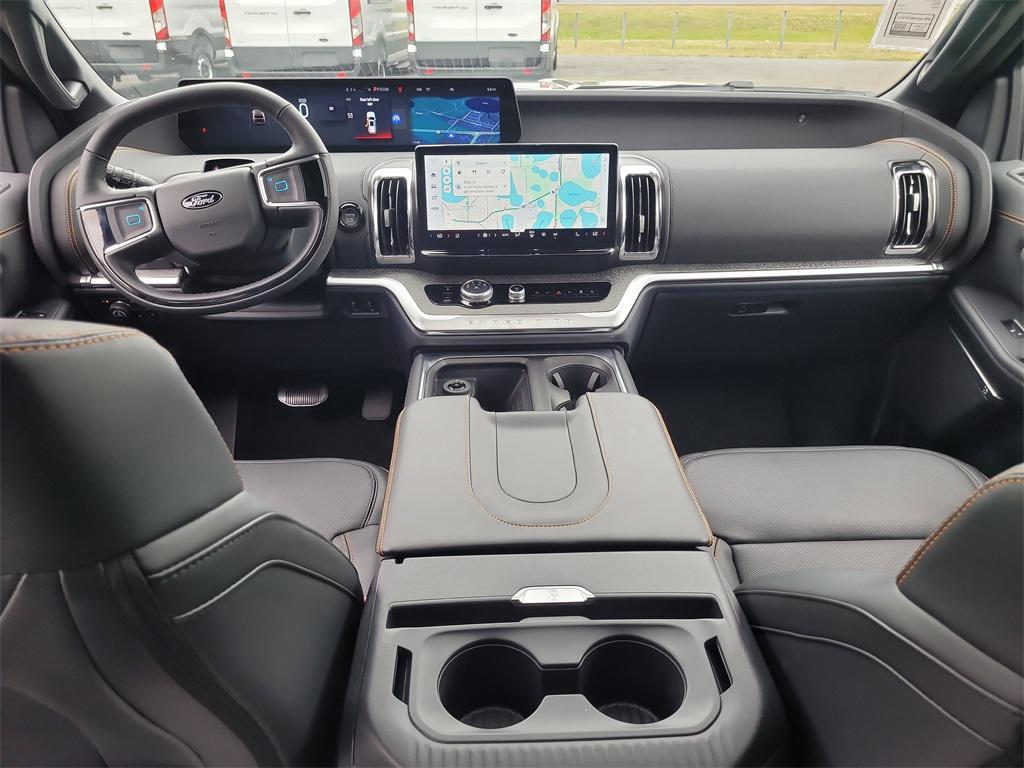 new 2025 Ford Expedition car, priced at $77,685