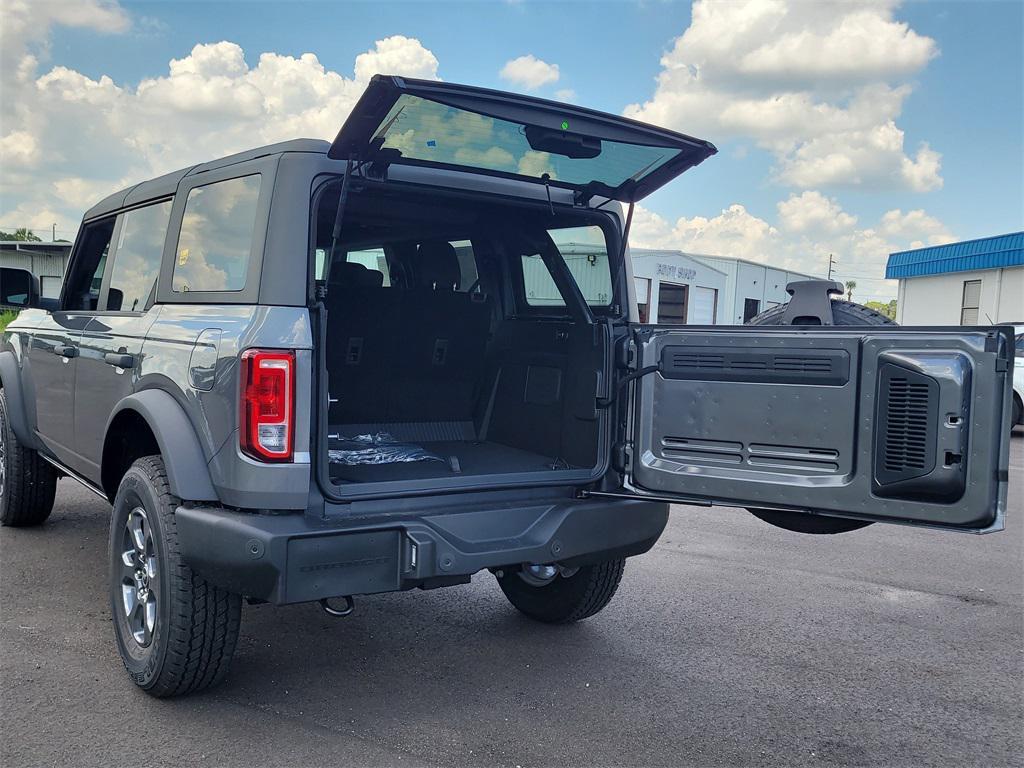 new 2025 Ford Bronco car, priced at $42,061