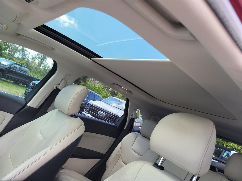 used 2015 Ford Edge car, priced at $10,900