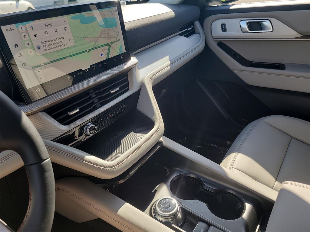 new 2025 Ford Explorer car, priced at $40,314