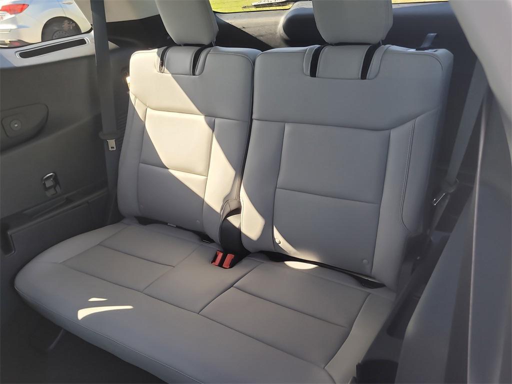new 2025 Ford Explorer car, priced at $40,314