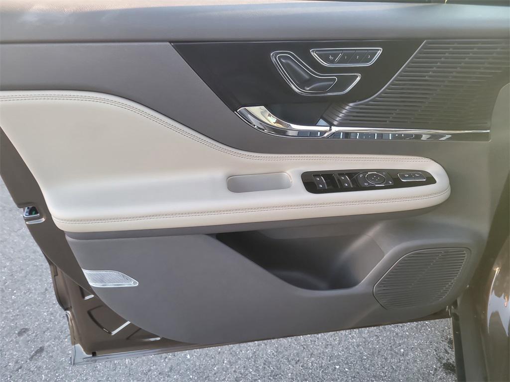 used 2022 Lincoln Corsair car, priced at $24,655