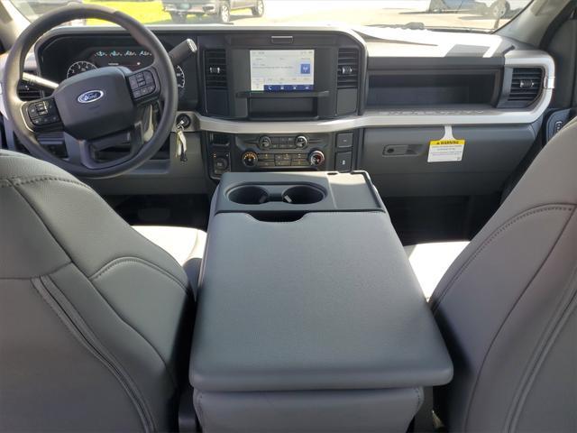 new 2025 Ford F-250 car, priced at $53,302