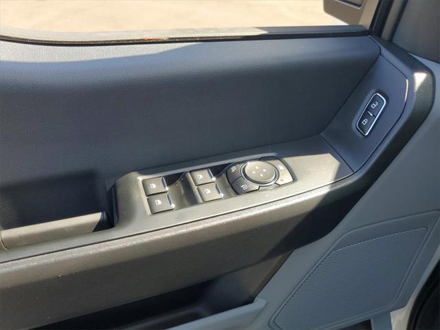 new 2025 Ford F-250 car, priced at $53,302