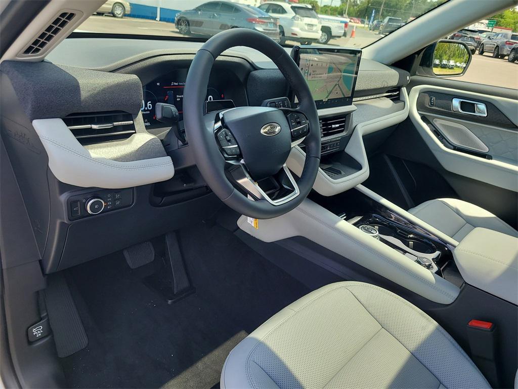 new 2025 Ford Explorer car, priced at $51,551