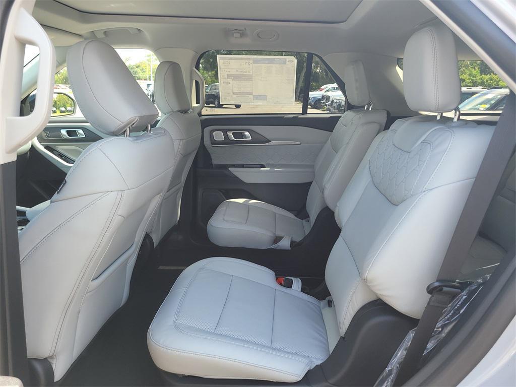 new 2025 Ford Explorer car, priced at $51,551
