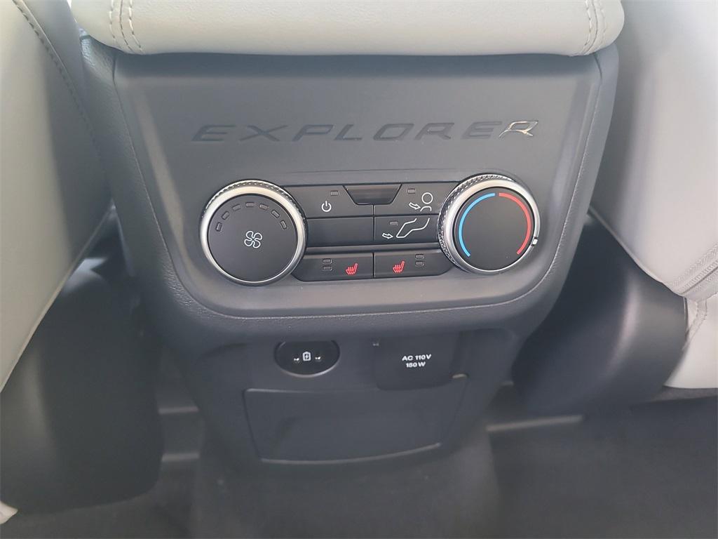 new 2025 Ford Explorer car, priced at $51,551