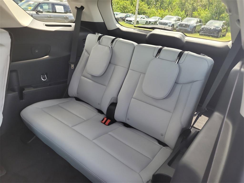new 2025 Ford Explorer car, priced at $51,551