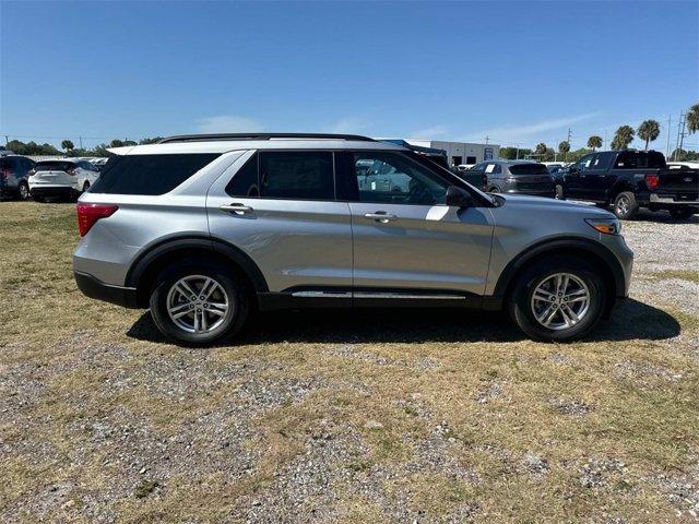 new 2024 Ford Explorer car, priced at $40,908