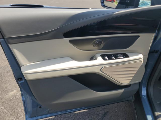 new 2025 Lincoln Nautilus car, priced at $53,026