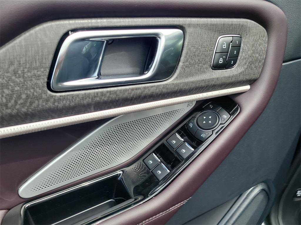 new 2025 Ford Explorer car, priced at $48,750