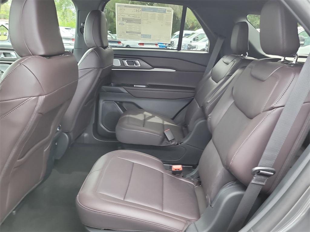 new 2025 Ford Explorer car, priced at $48,750