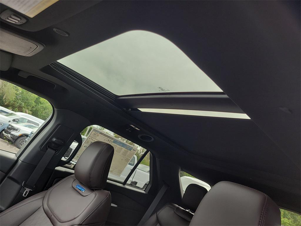 new 2025 Ford Explorer car, priced at $48,750