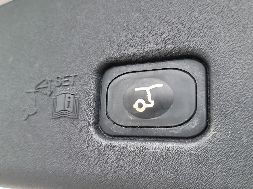 used 2024 Lincoln Nautilus car, priced at $51,498