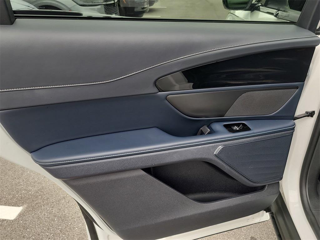 used 2024 Lincoln Nautilus car, priced at $51,498
