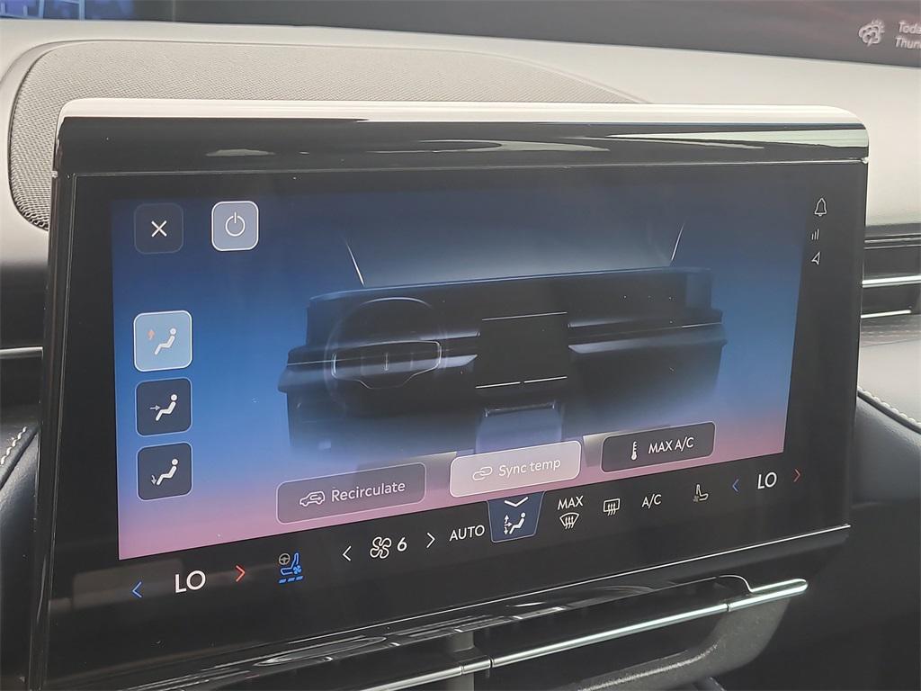 used 2024 Lincoln Nautilus car, priced at $51,498