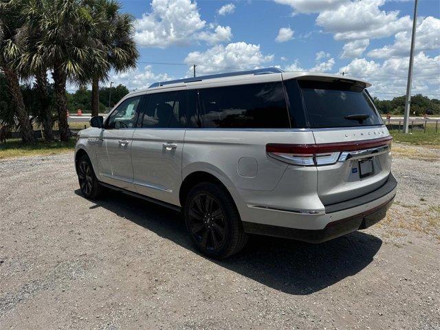 new 2024 Lincoln Navigator L car