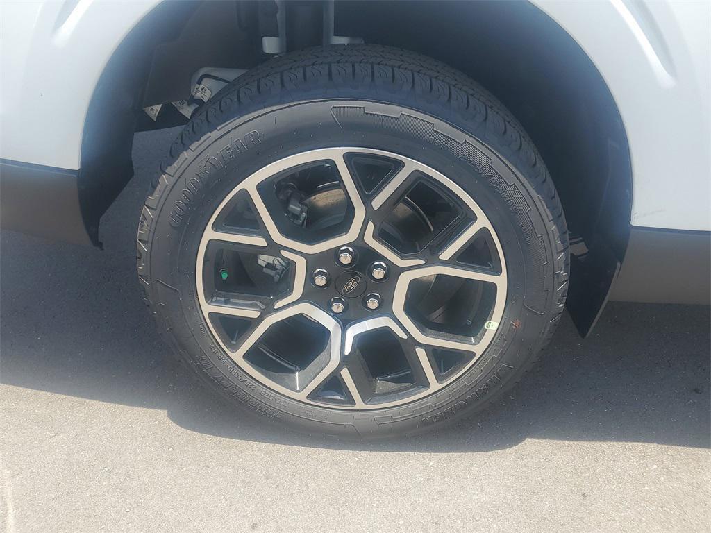 new 2025 Ford Maverick car, priced at $35,307