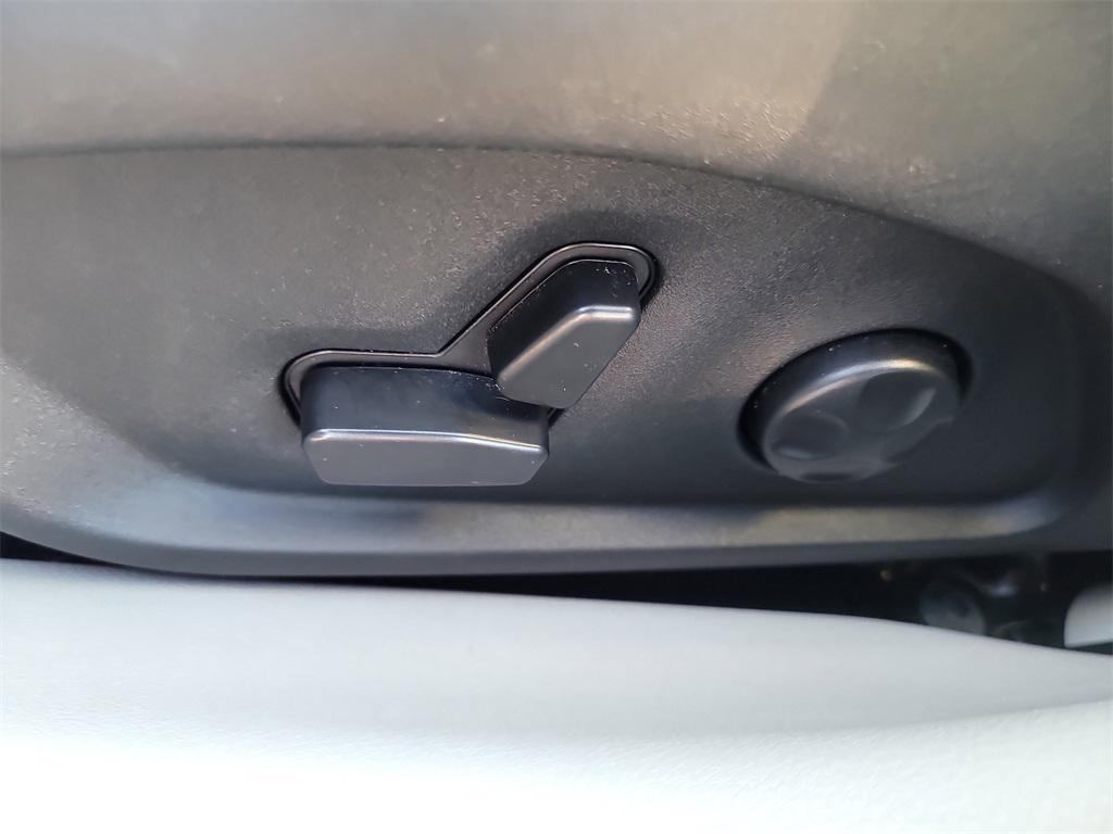 used 2019 Jeep Compass car, priced at $17,021