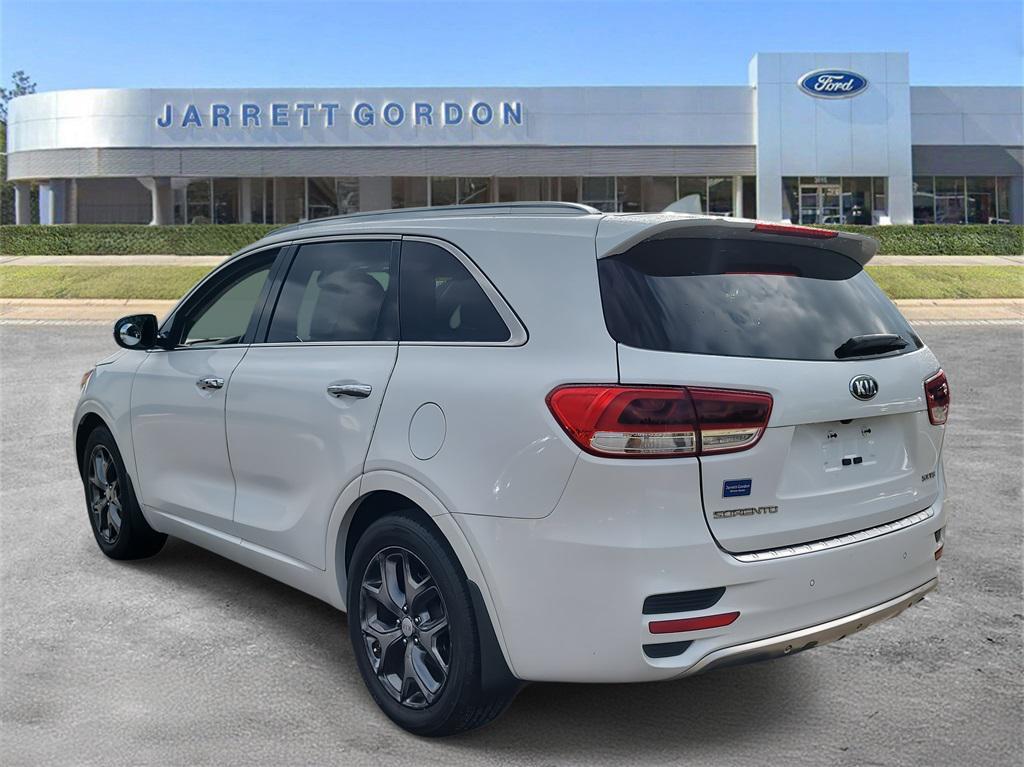 used 2018 Kia Sorento car, priced at $17,995
