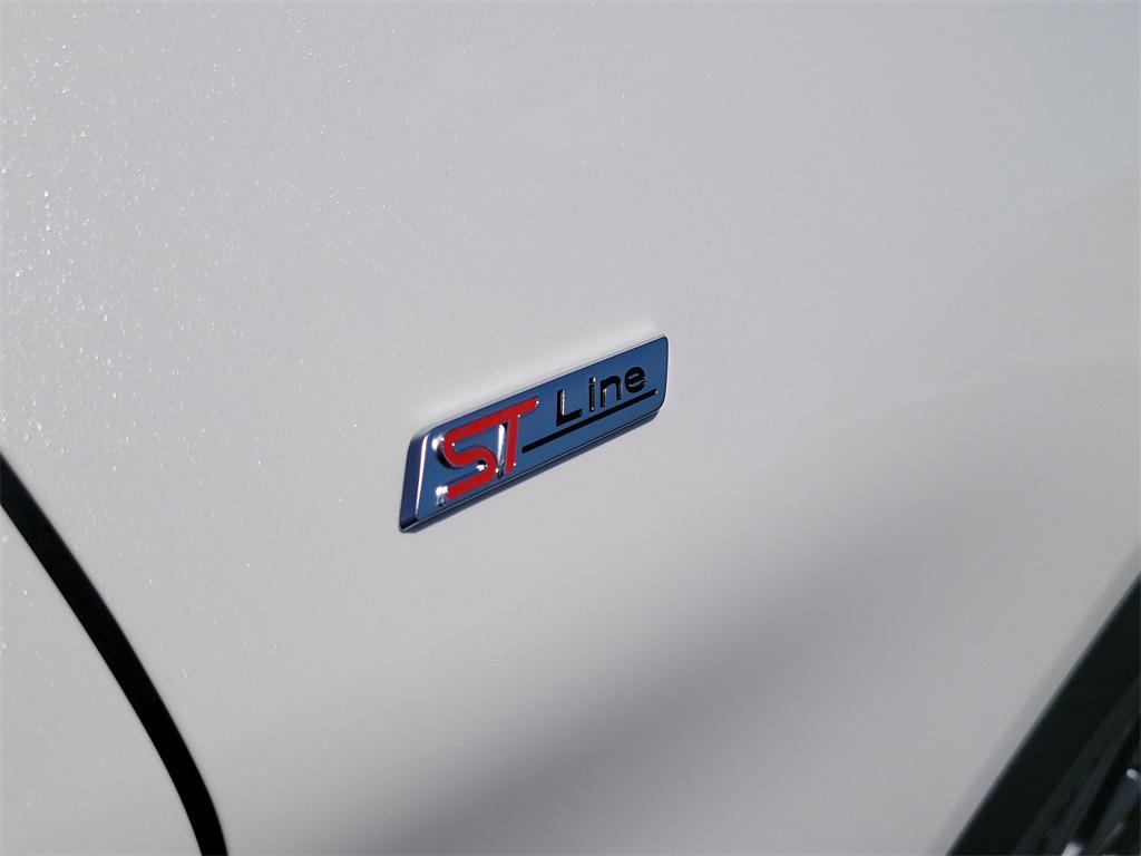 new 2025 Ford Explorer car, priced at $47,868