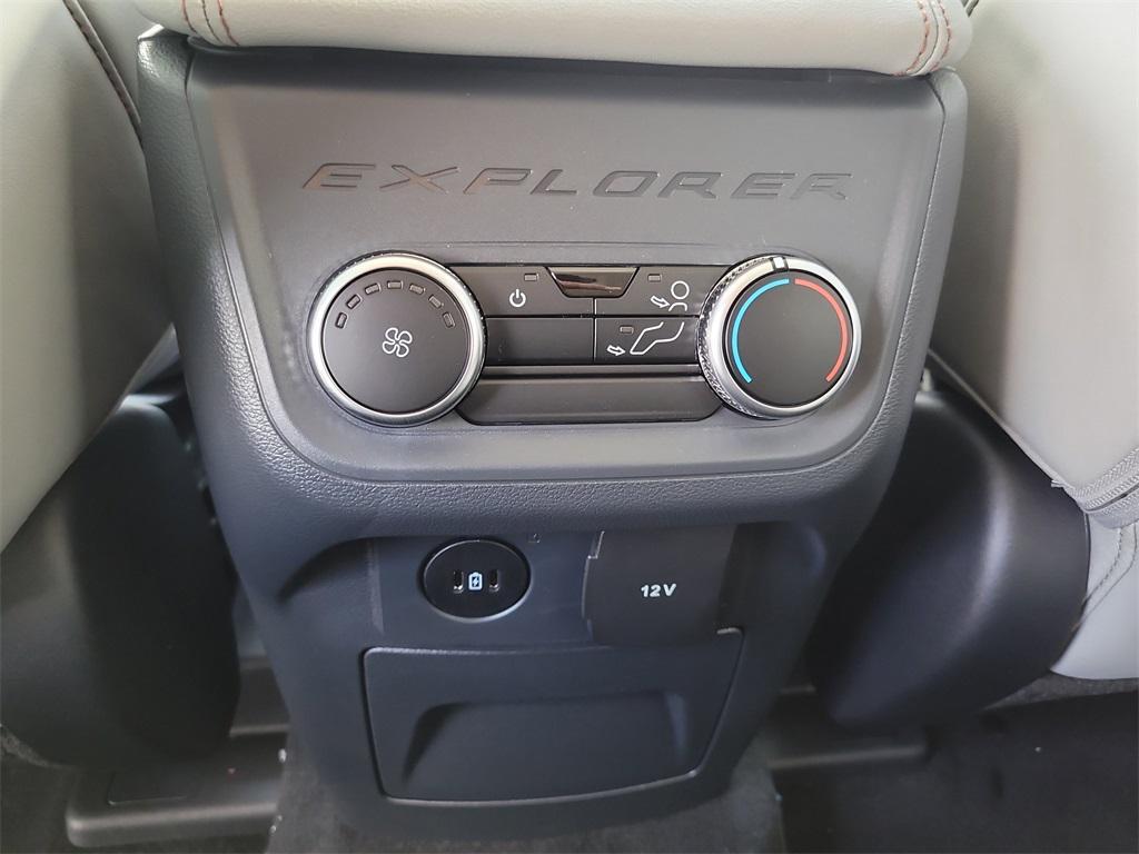 new 2025 Ford Explorer car, priced at $40,967