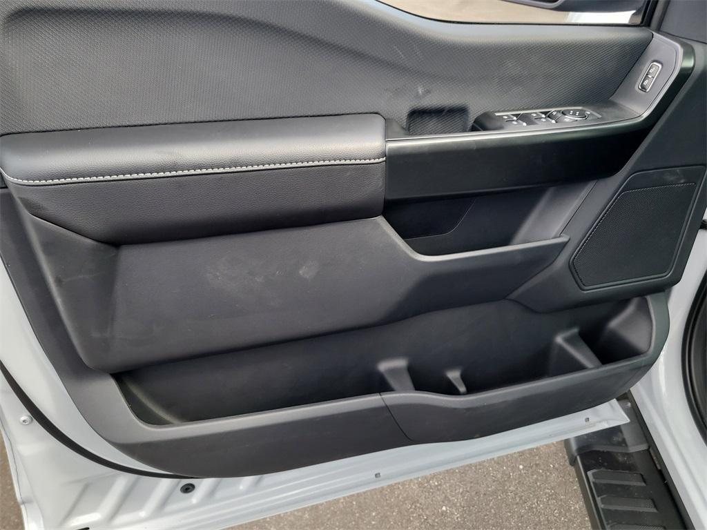 new 2025 Ford F-150 car, priced at $52,395