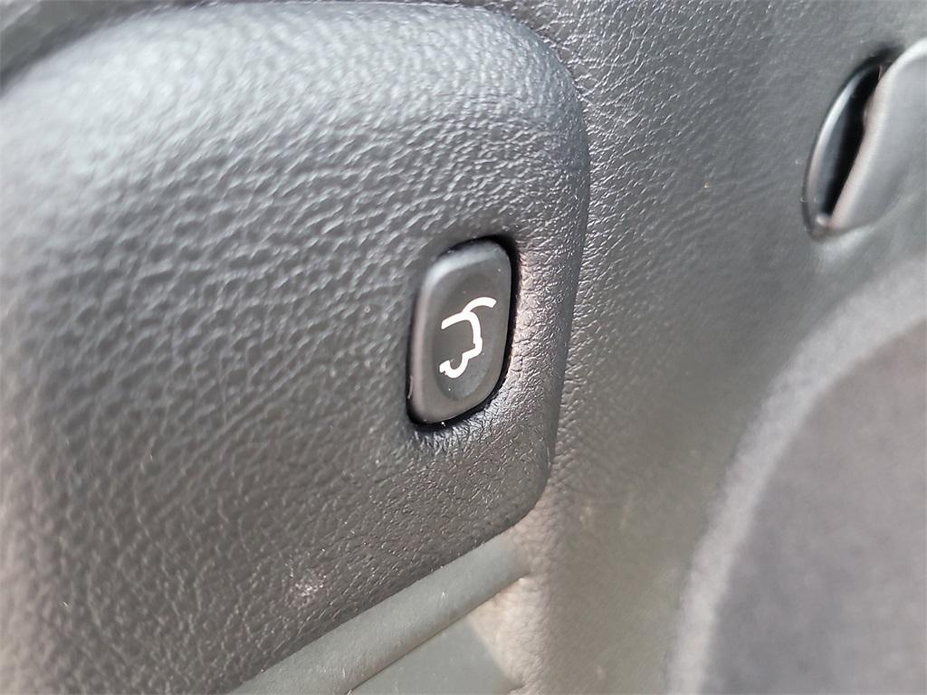 used 2020 Jeep Grand Cherokee car, priced at $20,299