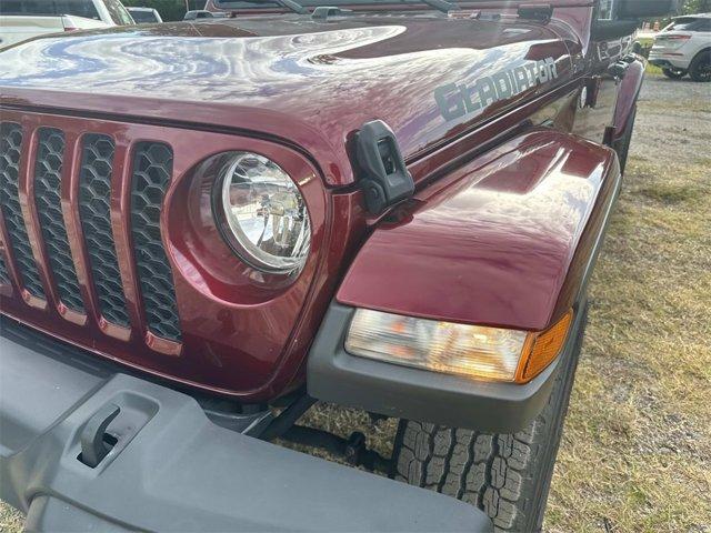 used 2021 Jeep Gladiator car, priced at $32,158