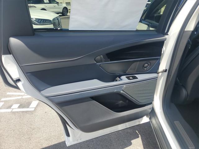 new 2025 Lincoln Nautilus car, priced at $61,877
