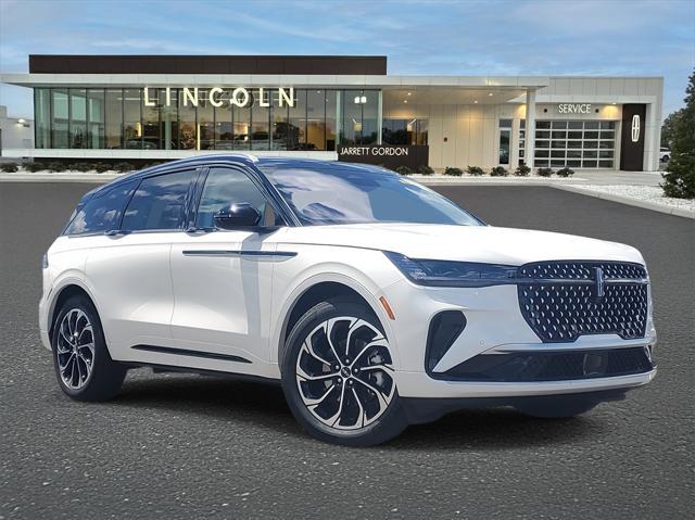 new 2025 Lincoln Nautilus car, priced at $61,877