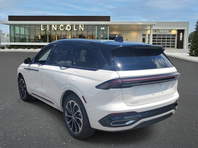 new 2025 Lincoln Nautilus car, priced at $61,877