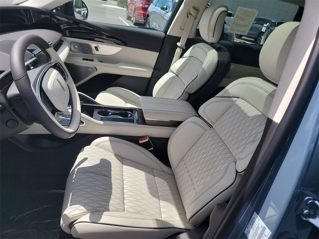 new 2025 Lincoln Nautilus car, priced at $81,475