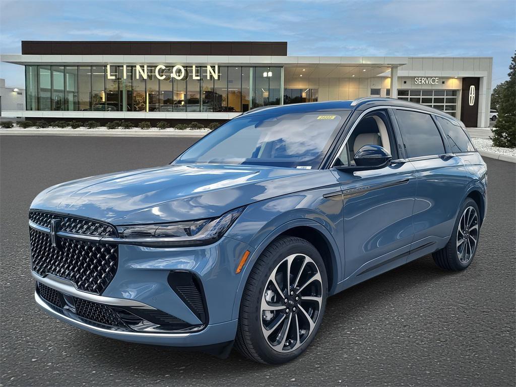 new 2025 Lincoln Nautilus car, priced at $81,475