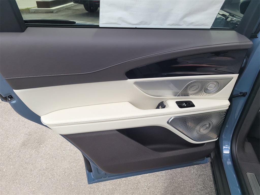 new 2025 Lincoln Nautilus car, priced at $81,475