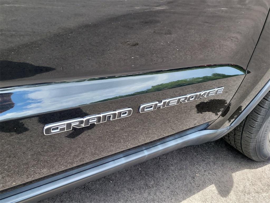 used 2019 Jeep Grand Cherokee car, priced at $17,987