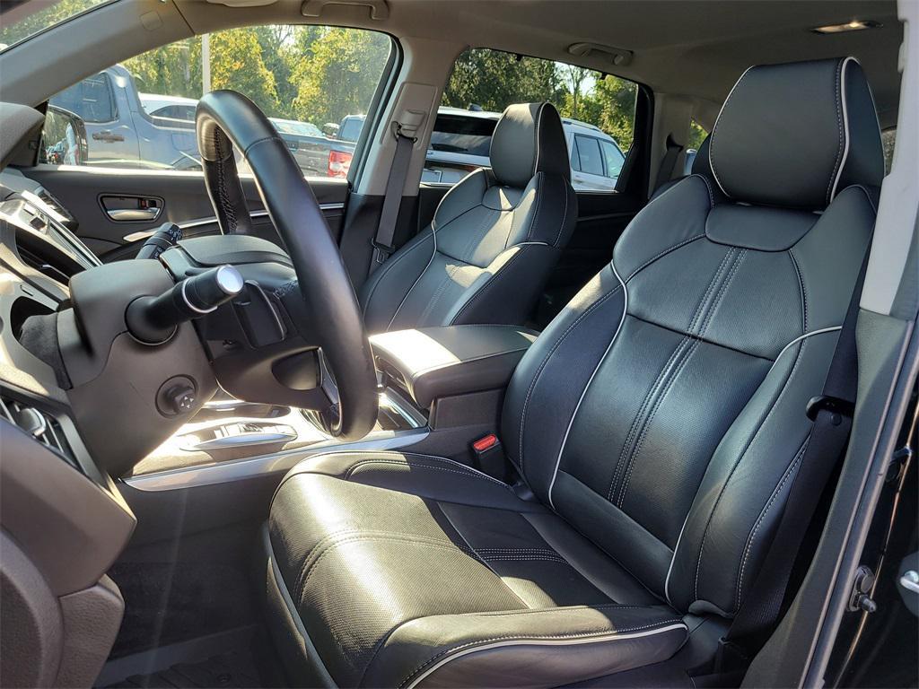 used 2020 Acura MDX car, priced at $31,303